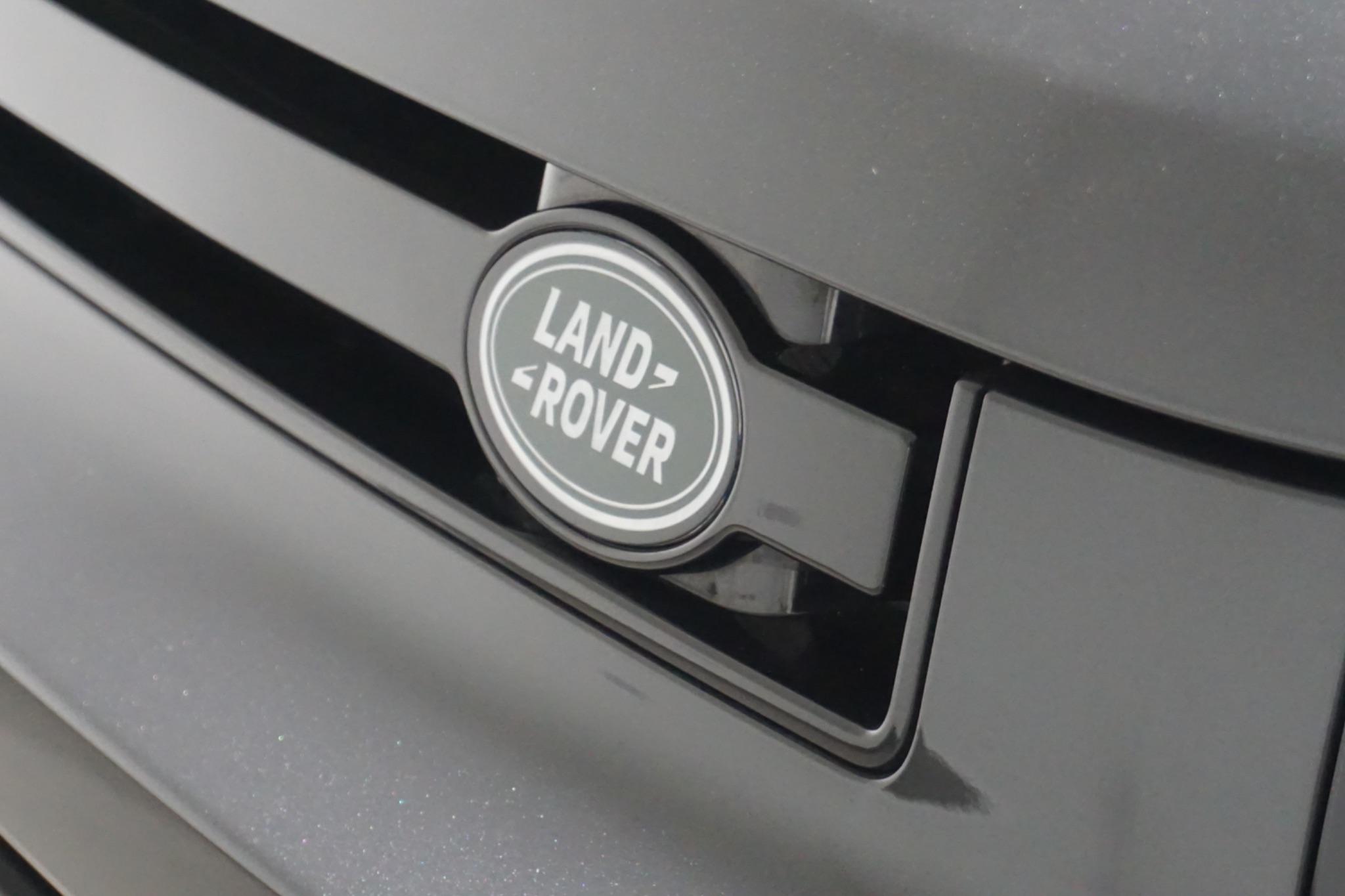 Land Rover Defender 90 3.0 D300 MHEV X-Dynamic HSE Hard Top SUV Auto 4WD SWB Euro 6 (s/s) 3dr